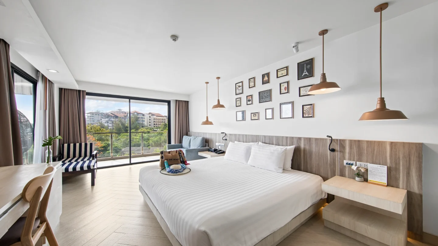 GRAND DELUXE PANORAMIC SEAVIEW