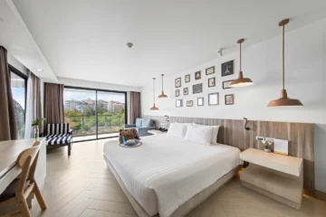 GRAND DELUXE PANORAMIC SEAVIEW