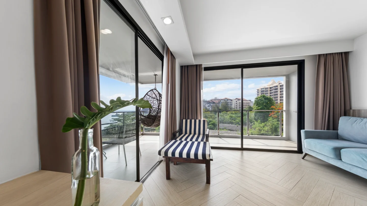 GRAND DELUXE PANORAMIC SEAVIEW