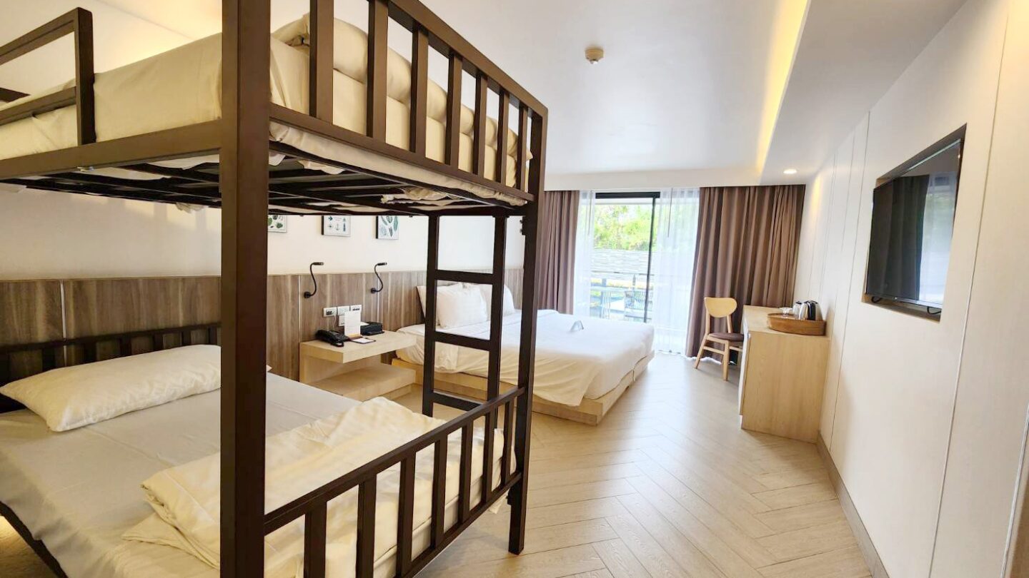 Bunk beds and king bed in Deluxe Family room